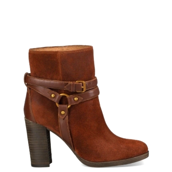 UGG Shoes - Ugg Suede Dandridge harness Bootie size 7